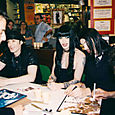 Signing session Paris "Fnac" 06/97 Page 33